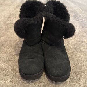 UGG short boots